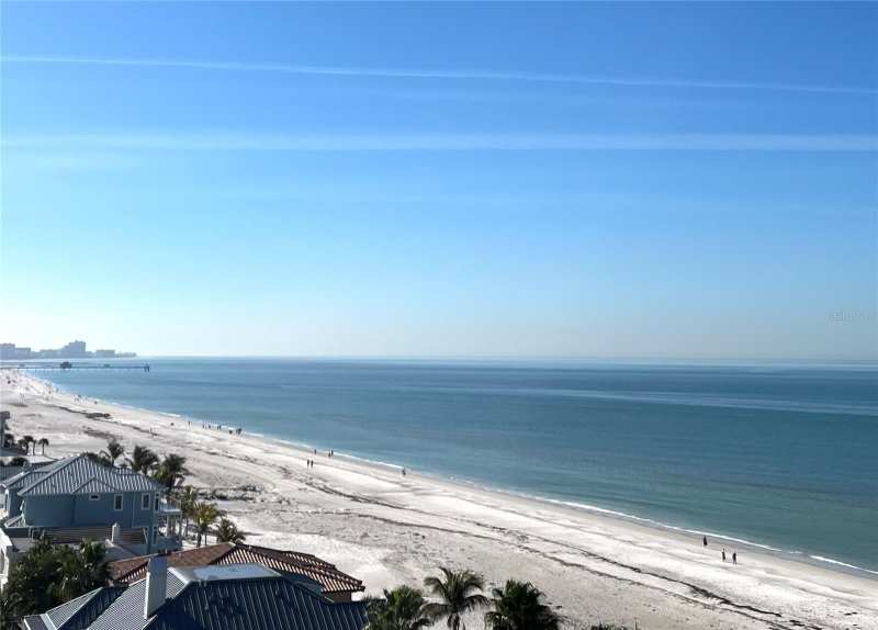 1 bedroom Condominium at 880 Mandalay Avenue #S806, Regatta Beach Club Condo, Clearwater Beach — photo 1