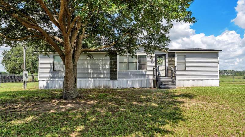 3 bedroom Manufactured Home at 1329 ASHLEE COURT, LAKE MYRTLE SHORES, AUBURNDALE — photo 2