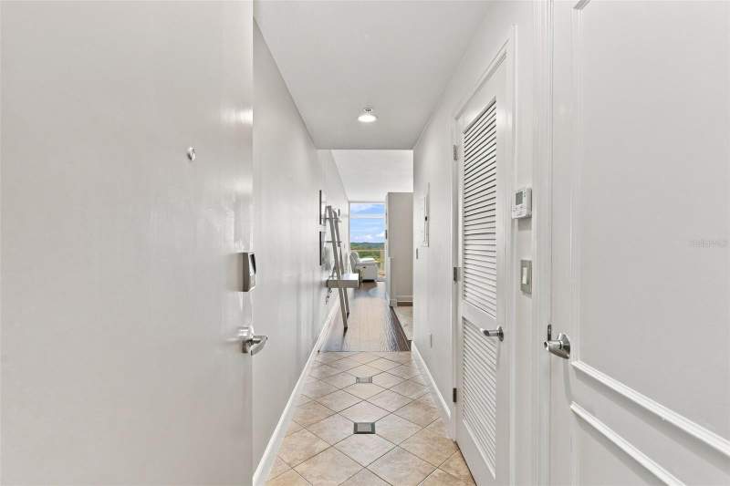 1 bedroom Condominium at 101 S Eola Drive #905, 101 Eola Condos, Orlando — photo 2
