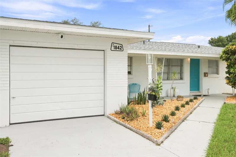 3 bedroom Single Family Residence at 1842 59th Way, Garden Manor Sec 1 Add, St Petersburg — photo 1