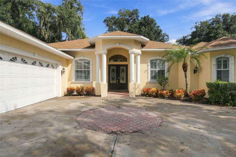 4 bedroom Single Family Residence at 816 Citrus Wood Lane, Citrus Wood Unit 2, Valrico — photo 3