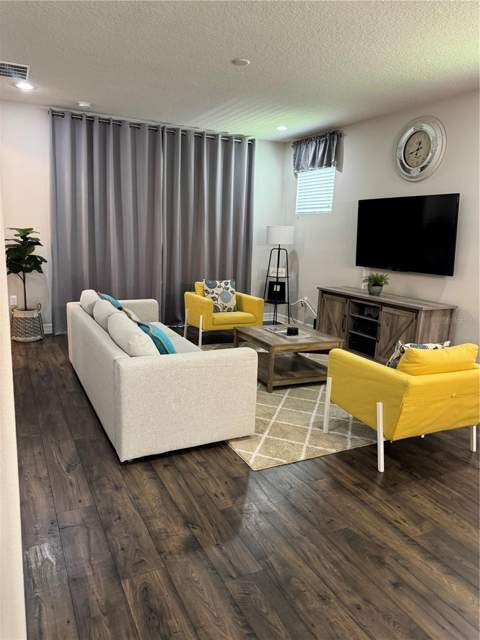 2514 Nouveau Way, Kissimmee FL - photo 9 of 23