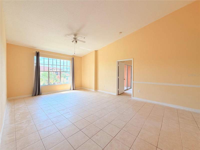 1 bedroom Condominium at 5500 Metrowest Boulevard #14-308, Palms Club Condo, Orlando — photo 2