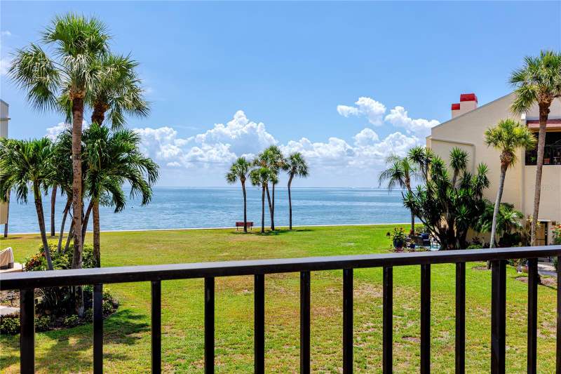2 bedroom Condominium at 7530 Sunshine Skyway Lane #115, Seapointe Terrace Condo, St Petersburg — photo 5