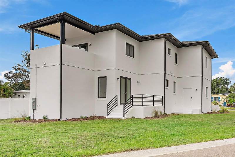 4 bedroom Single Family Residence at 5941 Mangrove Street, North St Petersburg, St Petersburg — photo 5