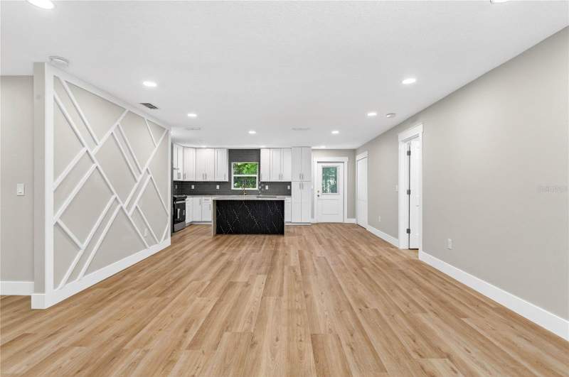 3 bedroom Single Family Residence at 902 N 32ND STREET, FLORAL VILLA ESTATES, ST PETERSBURG — photo 5
