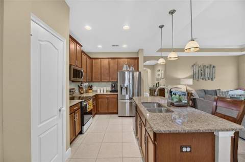 6911 Sail View Lane, Apollo Beach FL - photo 16 of 96