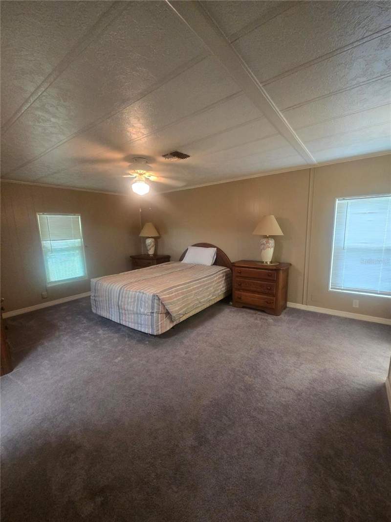 2 bedroom Manufactured Home at 4645 Burney Drive, Tanglewood Mobile Village, Holiday — photo 3