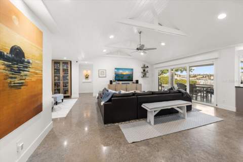 109 Driftwood Lane, Largo FL - photo 10 of 96