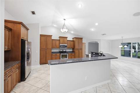 18236 Macek Road, Weeki Wachee FL - photo 12 of 58
