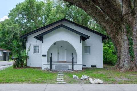 901 NW 3Rd Avenue, $300k–$500k for sale in Gainesville