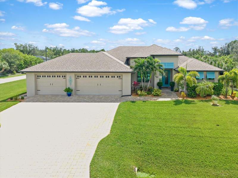 3 bedroom Single Family Residence at 8414 Dafoe Street, Port Charlotte Sub Sec 93, Port Charlotte — photo 2