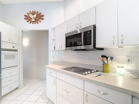8410 Maybelle Drive, Weeki Wachee FL - photo 14 of 32