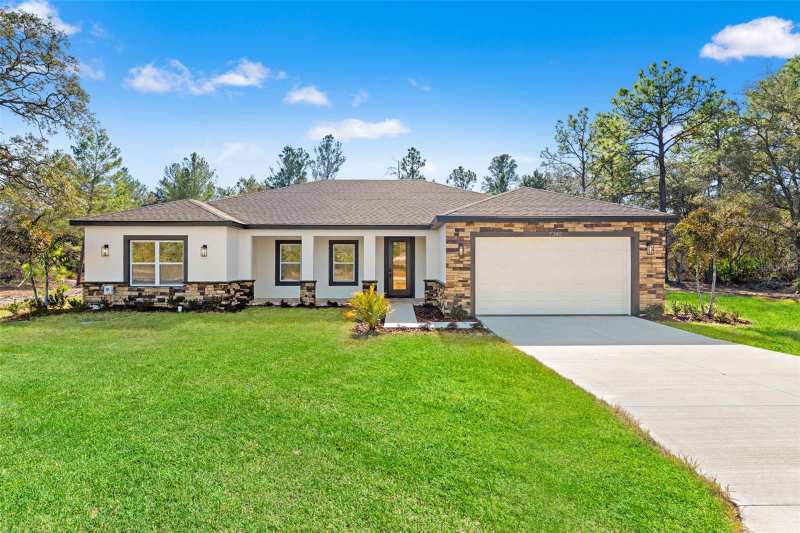 4 bedroom Single Family Residence at 10439 Gypsy Avenue, Royal Highlands, Weeki Wachee — photo 1