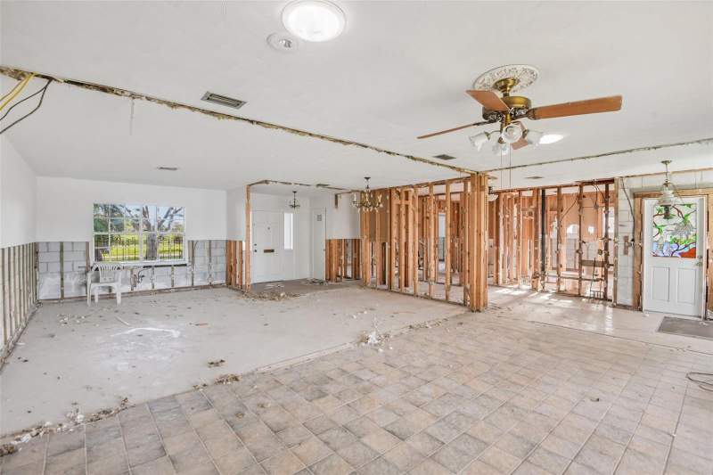 3 bedroom Single Family Residence at 4008 Dana Shores Drive, Unplatted, Tampa — photo 4