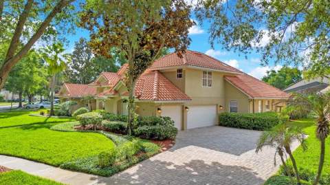 7718 Debeaubien Drive, Orlando FL - photo 10 of 98