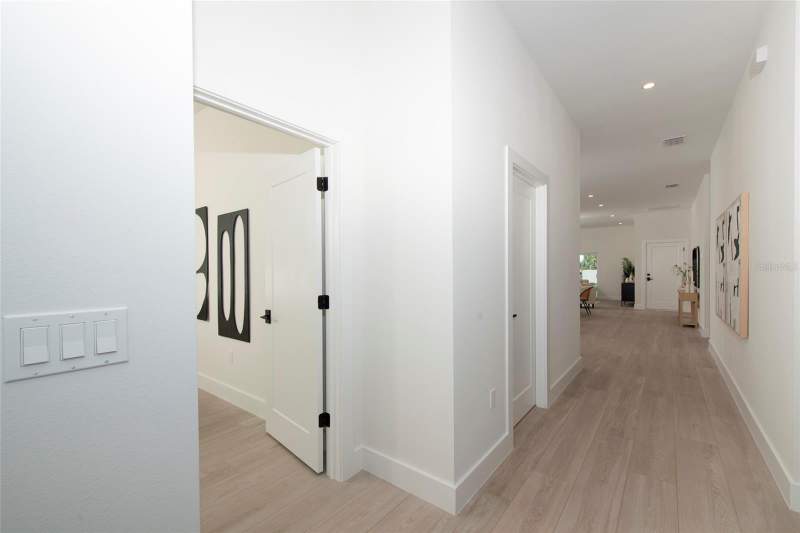 4 bedroom Single Family Residence at 5346 2nd Avenue, Westminster Place, St Petersburg — photo 3