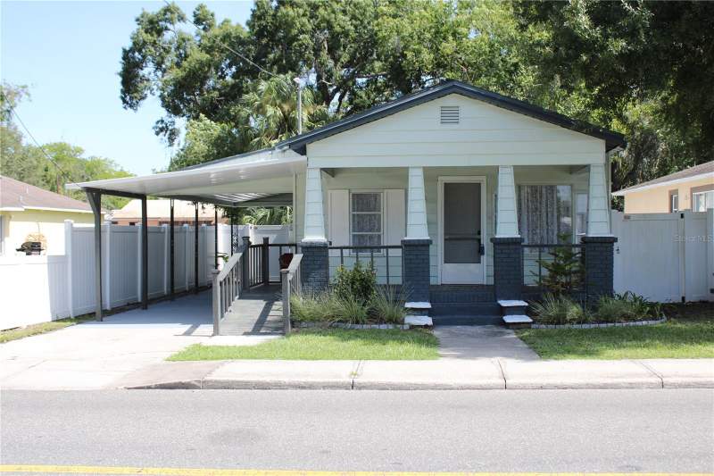 1106 E DR MARTIN LUTHER KING JR BOULEVARD