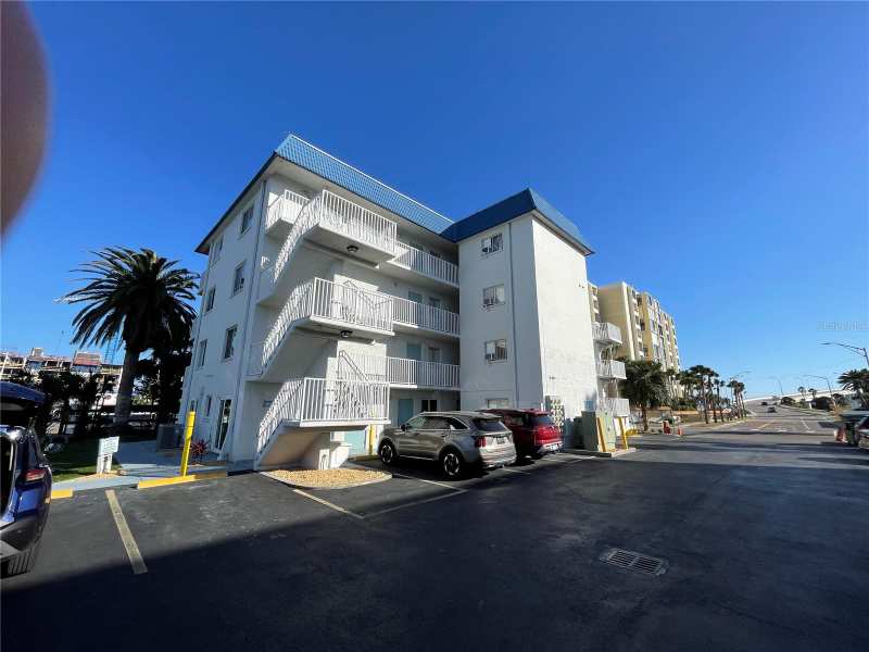 1 bedroom Condominium at 800 Bayway Boulevard #14, Bayside Condo, Clearwater Beach — photo 1