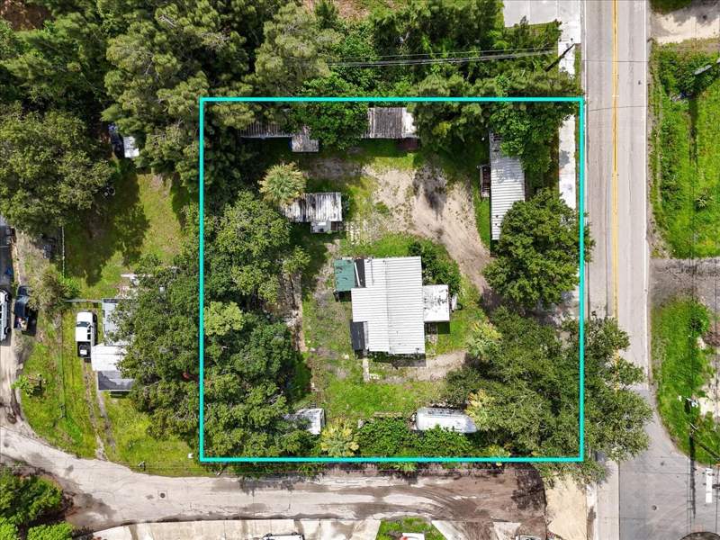 8 bedroom Mobile Home at 9890 Orange River Boulevard, Terry Tice & Vanderwalker, Fort Myers — photo 2