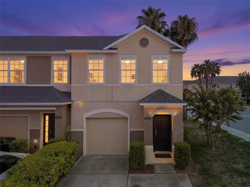 3 bedroom Townhouse at 4087 69th Terrace, Village At Park Place, Pinellas Park — photo 2