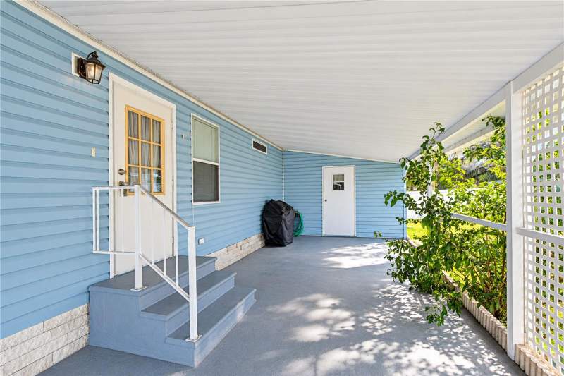 2 bedroom Manufactured Home at 38012 Lawanda Loop, Wayward Wind Mobile Home Sub, Zephyrhills — photo 5
