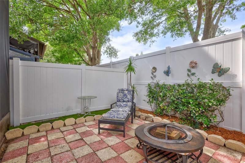 2 bedroom Townhouse at 2811 S PINES DRIVE #15, TALL PINES, LARGO — photo 2