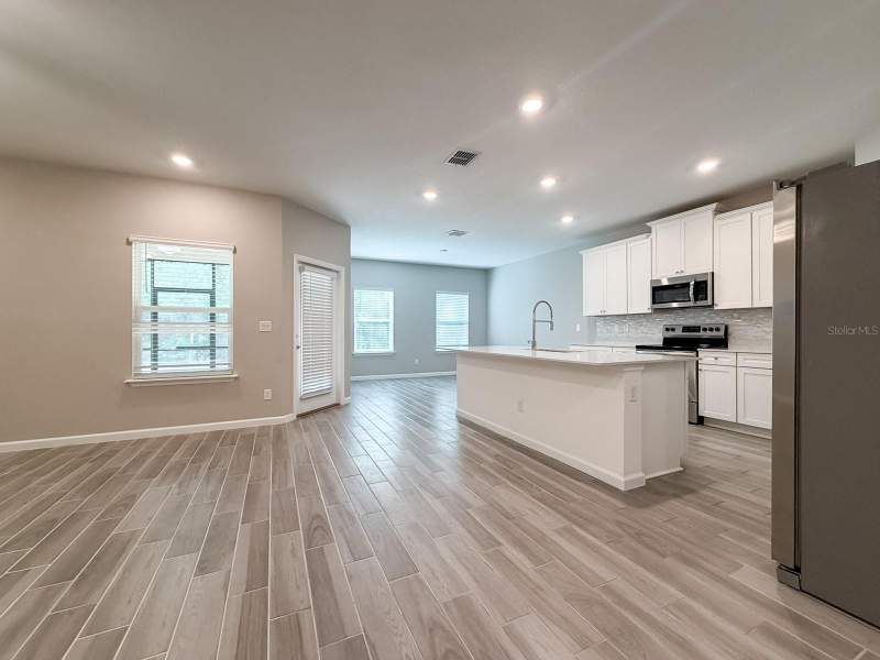 4 bedroom Single Family Residence at 2258 NW 89th Way, Tara Lane Pb 37 Pg 93, Gainesville — photo 4