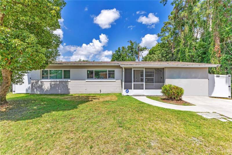 4 CHANNING AVENUE home for sale in Malibu Groves