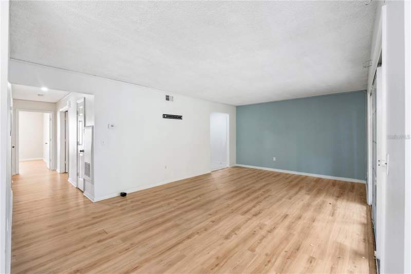 2 bedroom Condominium at 4160 Versailles Drive #4160D, Cypress Pointe/Lk Orlando, Orlando — photo 3