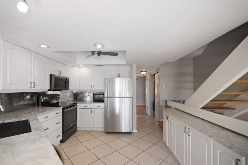 2 bedroom Townhouse at 1355 Pinellas Bayway #19, Pirates Cove Club Condo, Tierra Verde — photo 4