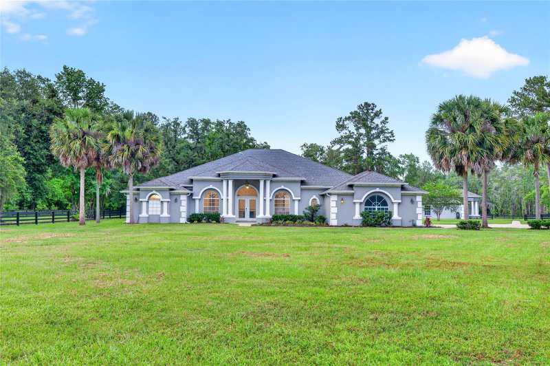 6 bedroom Single Family Residence at 14144 NW 141st Avenue, Village/Hidden Lakes, Williston — photo 1