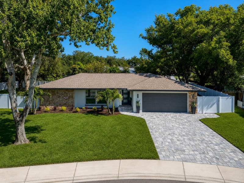 4 bedroom Single Family Residence at 1967 Castille Drive, Spanish Pines 3rd Add, Dunedin — photo 1