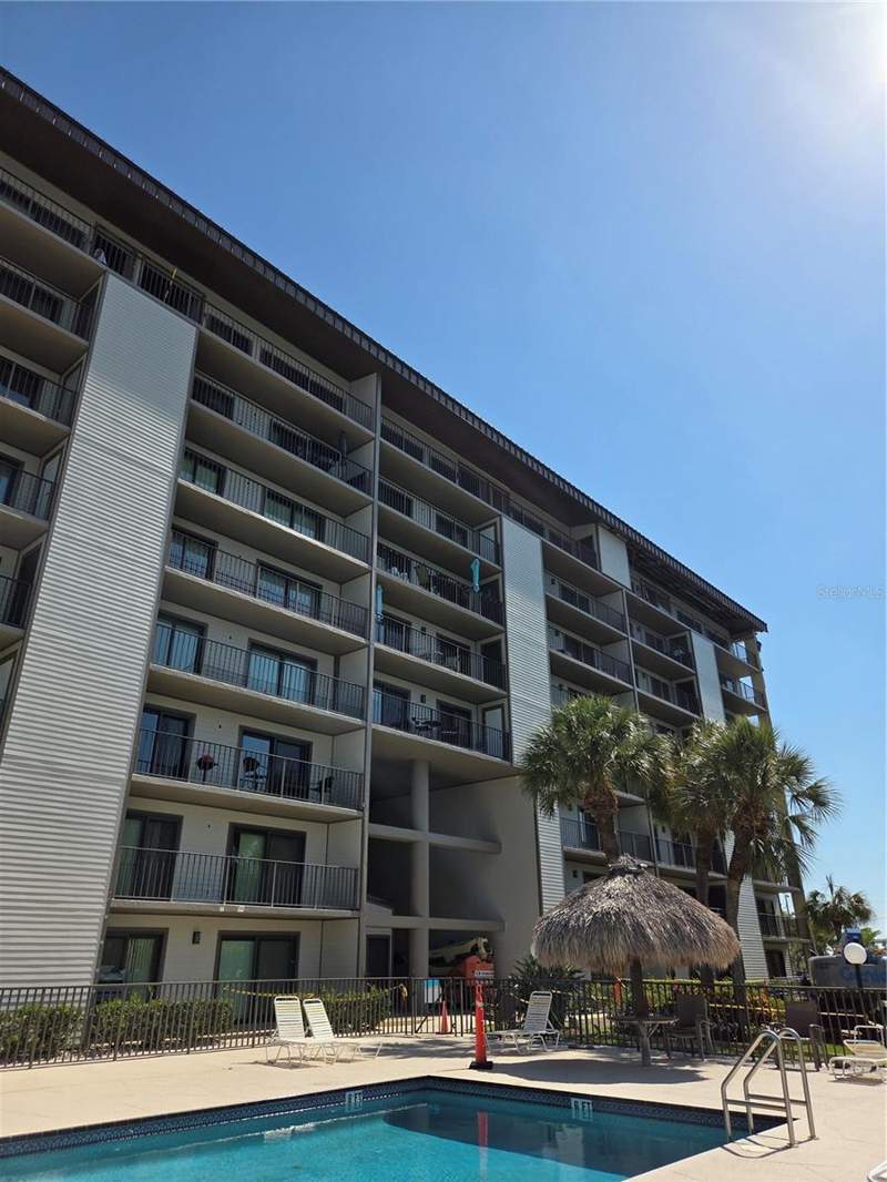 2 bedroom Condominium at 650 Island Way #202, 650 Island Way Condo, Clearwater Beach — photo 3