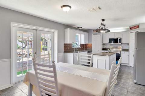 7642 Park Hill Avenue, Leesburg FL - photo 16 of 53