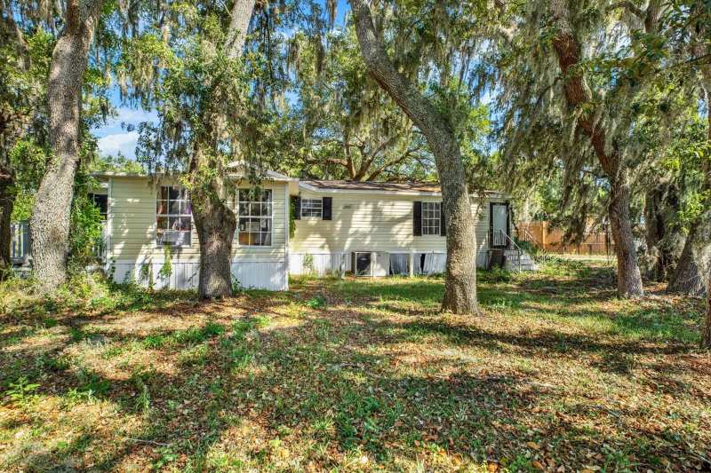 4 bedroom Manufactured Home at 3642 Kalman Drive, Zephyryhills Colony Co Lands, Zephyrhills — photo 1