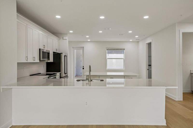 3 bedroom Townhouse at 17817 Broadleaf Loop, Palmera At Wellen Park, Venice — photo 4