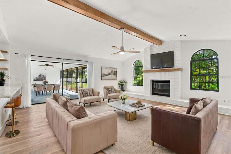 3 bedroom Single Family Residence at 16102 Ancroft Court, Tampa Palms Unit 3 Rep Of, Tampa — photo 4