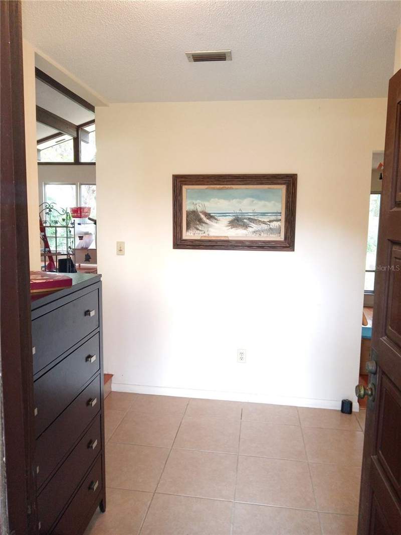 3 bedroom Single Family Residence at 8136 NW 5th Court, Sunningdale, Gainesville — photo 4
