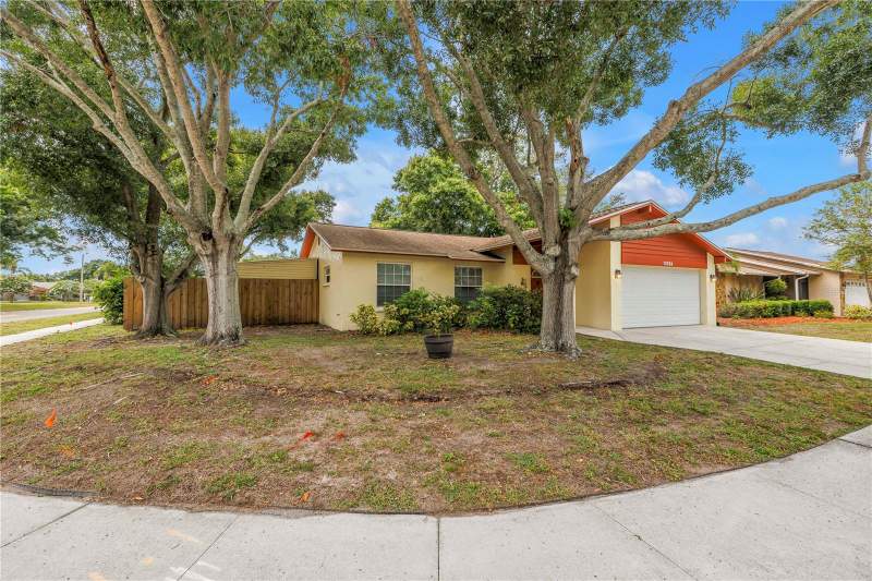 3 bedroom Single Family Residence at 12220 Wild Acres Road, Somerset Lakes Unit Three Ph Two, Largo — photo 2