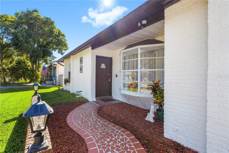 3 bedroom Single Family Residence at 6432 Meadowbrook Lane, Meadows, New Port Richey — photo 2