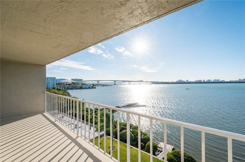 2 bedroom Condominium at 500 N OSCEOLA AVENUE #307, HARBOR BLUFFS WATERFRONT CONDO, CLEARWATER — photo 4
