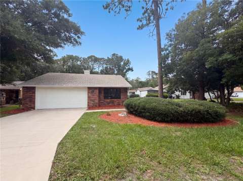 8 Bumelia Court, starter home for sale in Homosassa