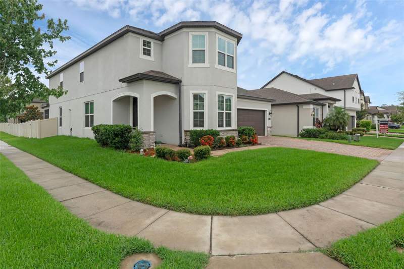 Heritage Oaks