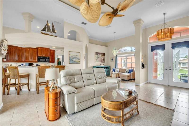 3 bedroom Single Family Residence at 9685 Arnaz Circle, Port Charlotte Sec 081, Port Charlotte — photo 4