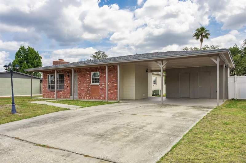 3 bedroom Single Family Residence at 8303 Temple Park Drive, Temple Park Unit 9, Tampa — photo 1