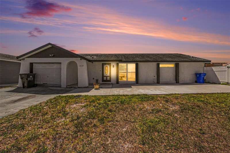 3 bedroom Single Family Residence at 10119 Chimney Hill Court, Timberlane Sub Unit 3A, Tampa — photo 1