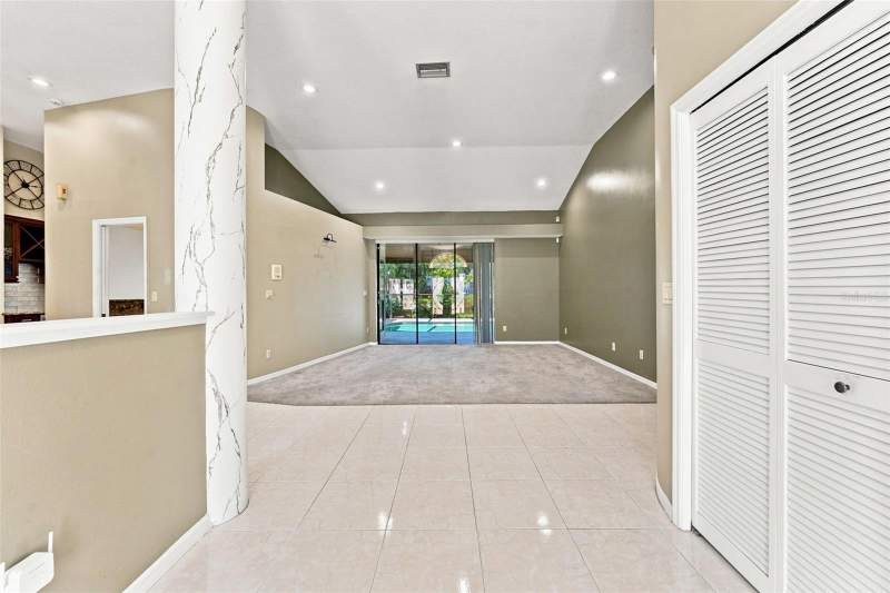4 bedroom Single Family Residence at 15923 Ellsworth Drive, Tampa Palms Area 2 Unit 7C, Tampa — photo 5