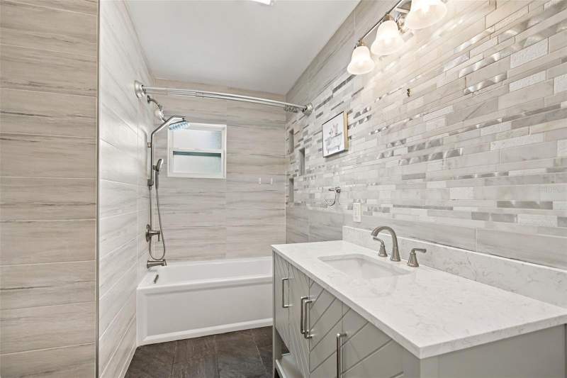 3 bedroom Single Family Residence at 11442 86th Avenue, Ridgewood 1st Add, Seminole — photo 4