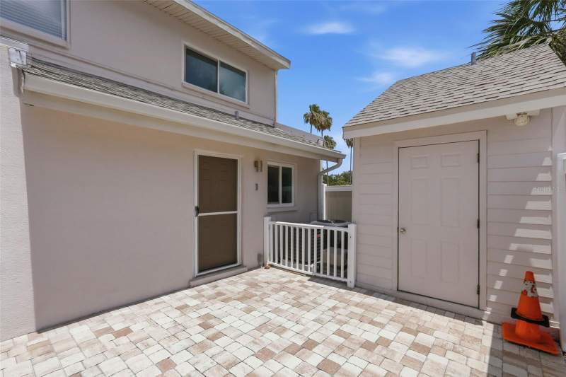 2 bedroom Condominium at 3120 Beach Boulevard #1, Beach Blvd Condo, St Petersburg — photo 2